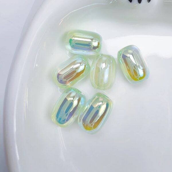 Ushiny pearl beads,Cube shape,shiny,colorful,Glass material