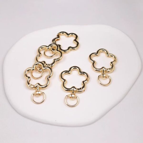 Flower shaped spring buckle, universal buckle, gold silver, DIY keychain