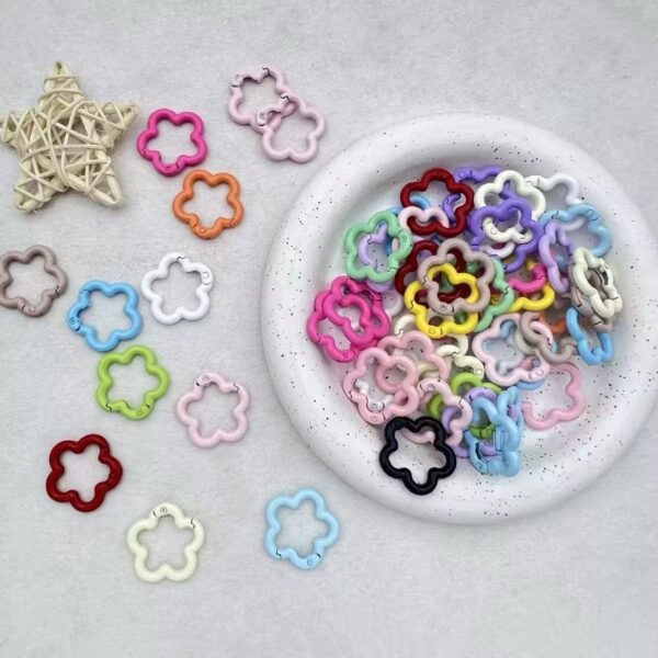 Painted flower shaped spring buckle, colorful, DIY keychain