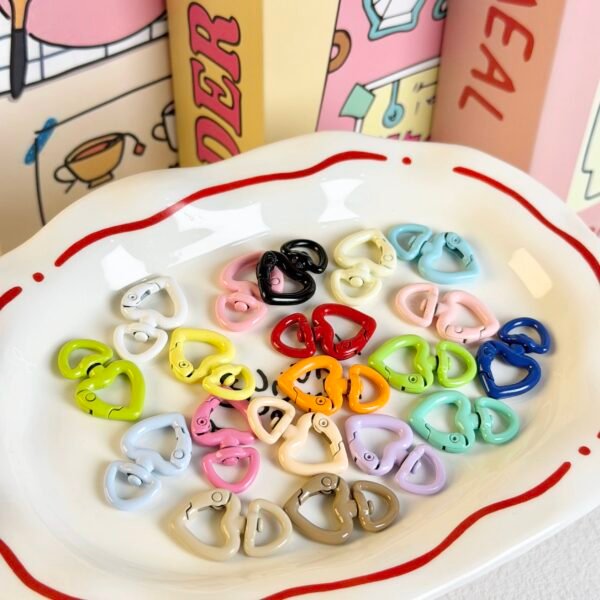 Heart shaped universal buckle, rotating suspension buckle, colorful