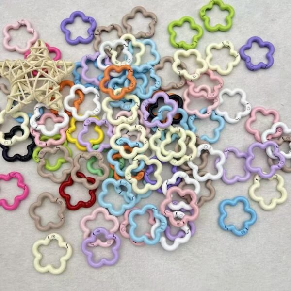 Painted flower shaped spring buckle, colorful, DIY keychain