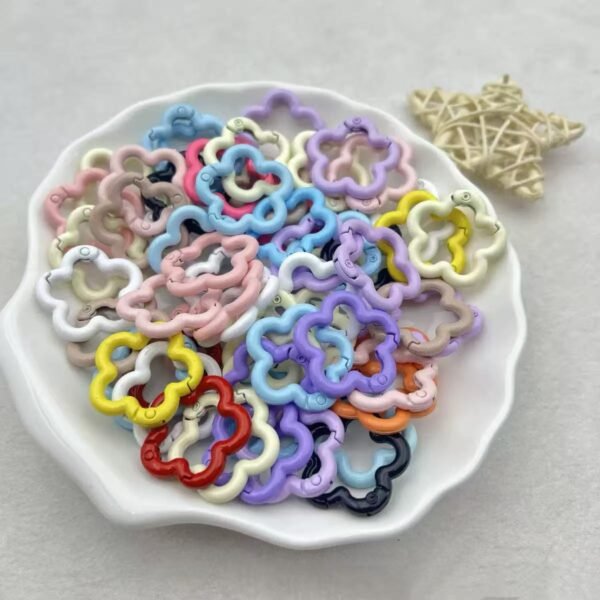 Painted flower shaped spring buckle, colorful, DIY keychain