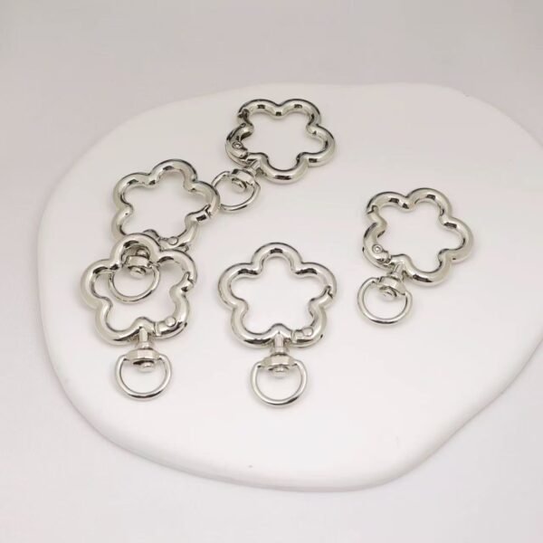 Flower shaped spring buckle, universal buckle, gold silver, DIY keychain